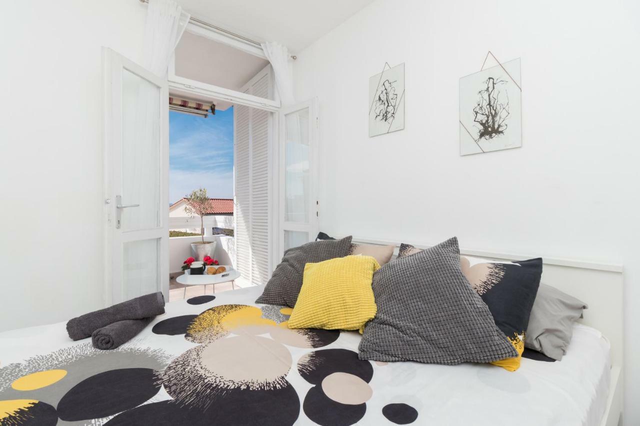 Apartman Roko Petrcane Buitenkant foto
