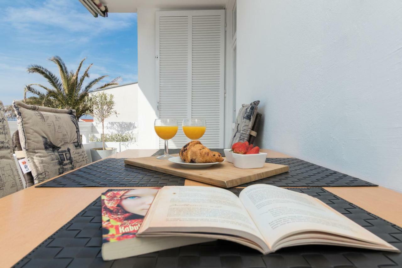 Apartman Roko Petrcane Buitenkant foto