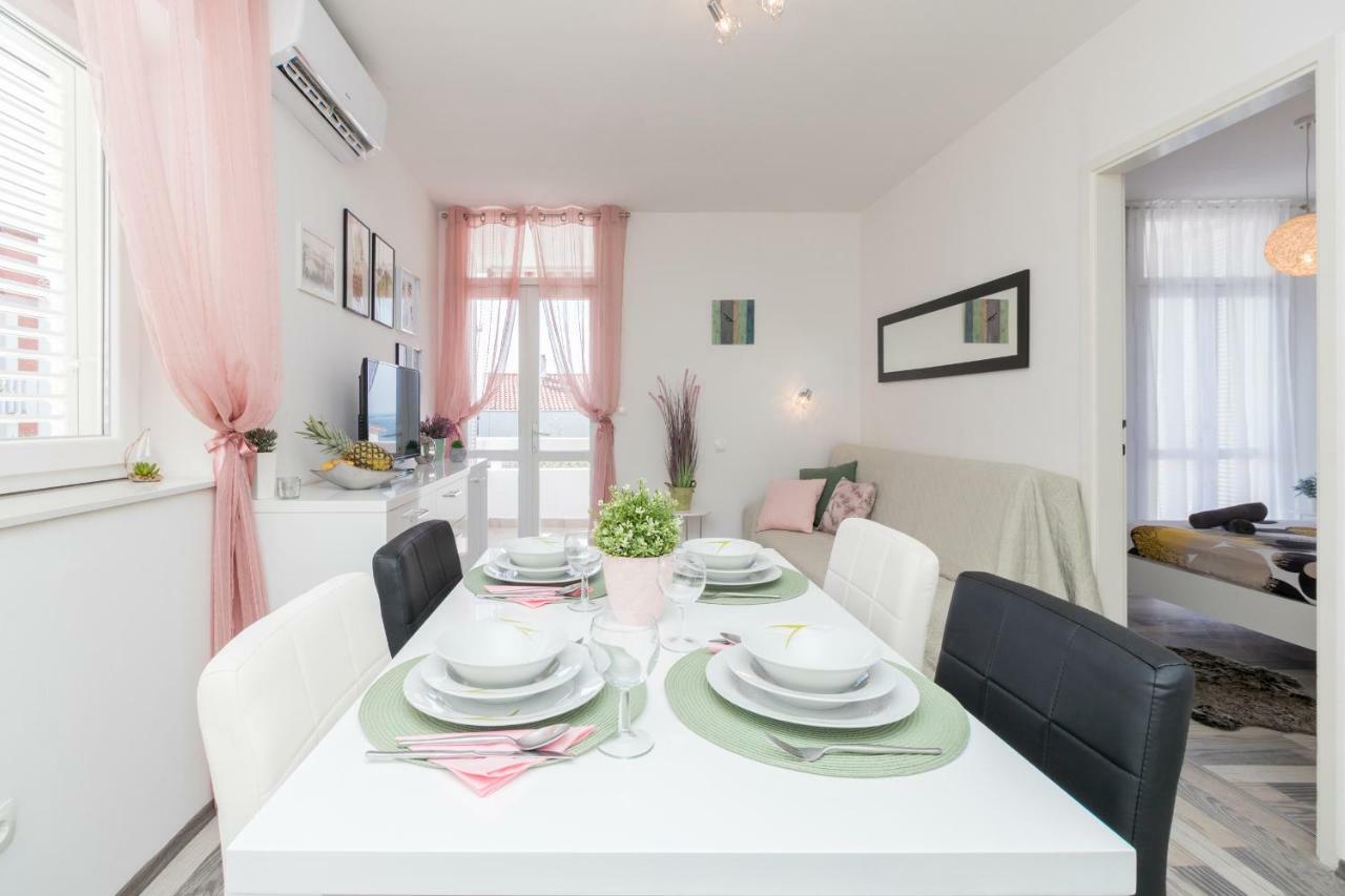 Apartman Roko Petrcane Buitenkant foto
