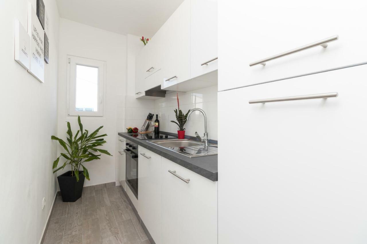 Apartman Roko Petrcane Buitenkant foto