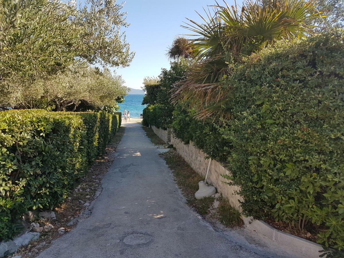 Apartman Roko Petrcane Buitenkant foto